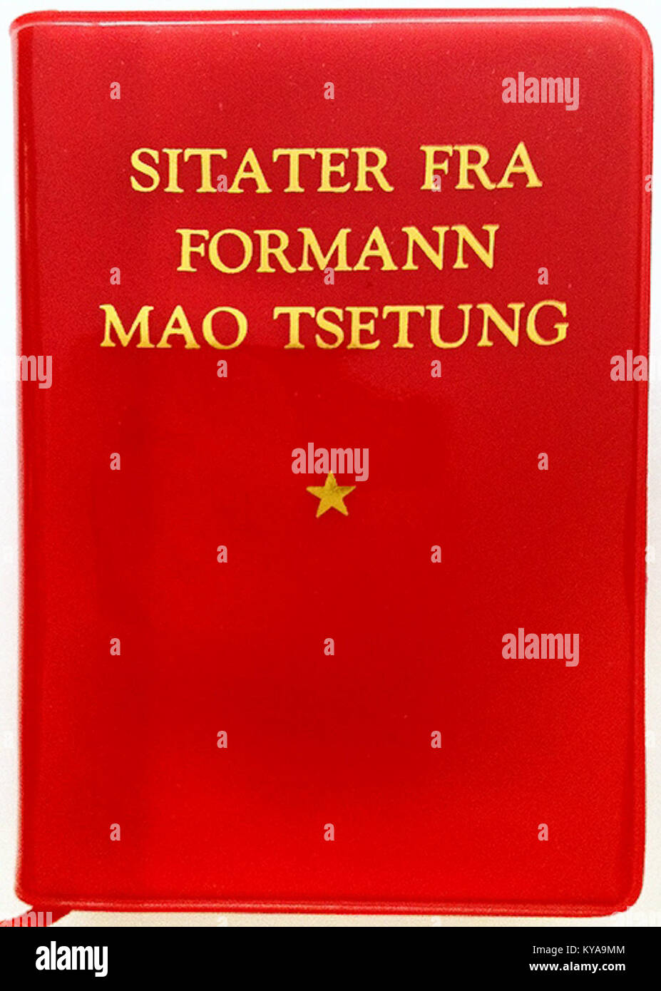 Maos lille røde bok norsk 1972 Stock Photo - Alamy