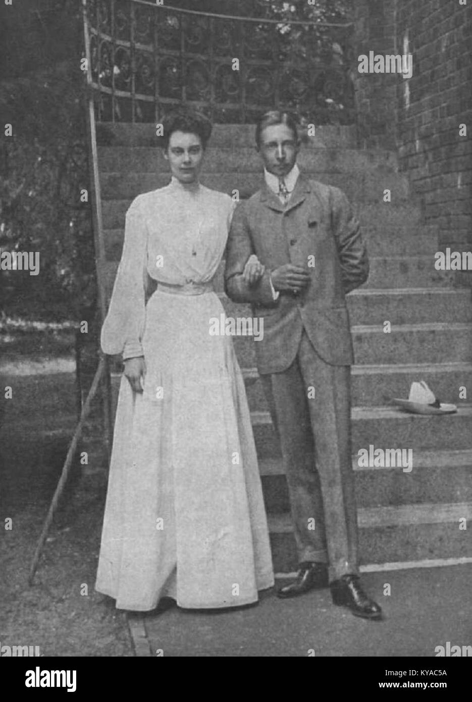 Vilmos porosz királyi herceg (1882–1951) és neje 1905-23 Stock Photo - Alamy