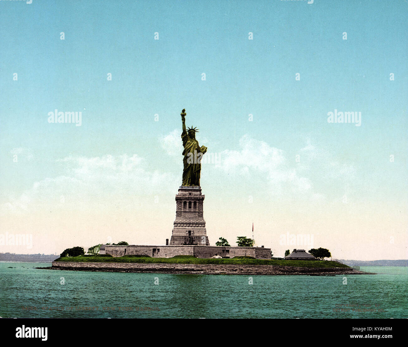 NY 自由の女神　えんぴつ画 Photograph of a drawing of the Statue of Liberty in Upper