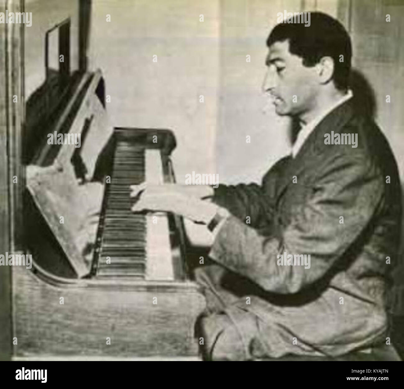 Nicola Arigliano playing piano, 1959 Stock Photo