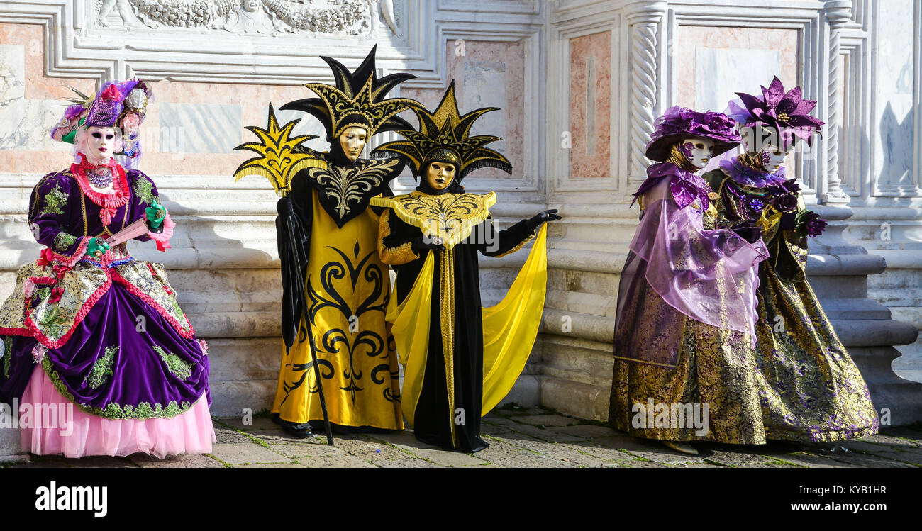 Carnival mask venice hi-res stock photography and images - Page 25 - Alamy
