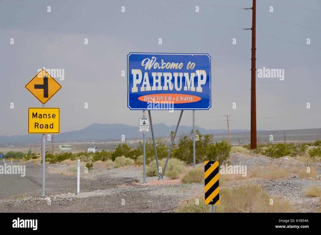 to pahrump nevada road sign Stock Photo Alamy
