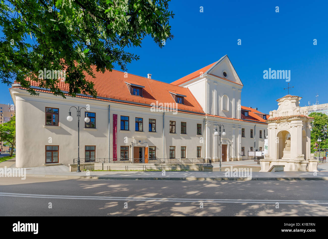 Cultural center in Lublin, former monastery building with baroque chapel in front.  Poland, Europe Stock Photo