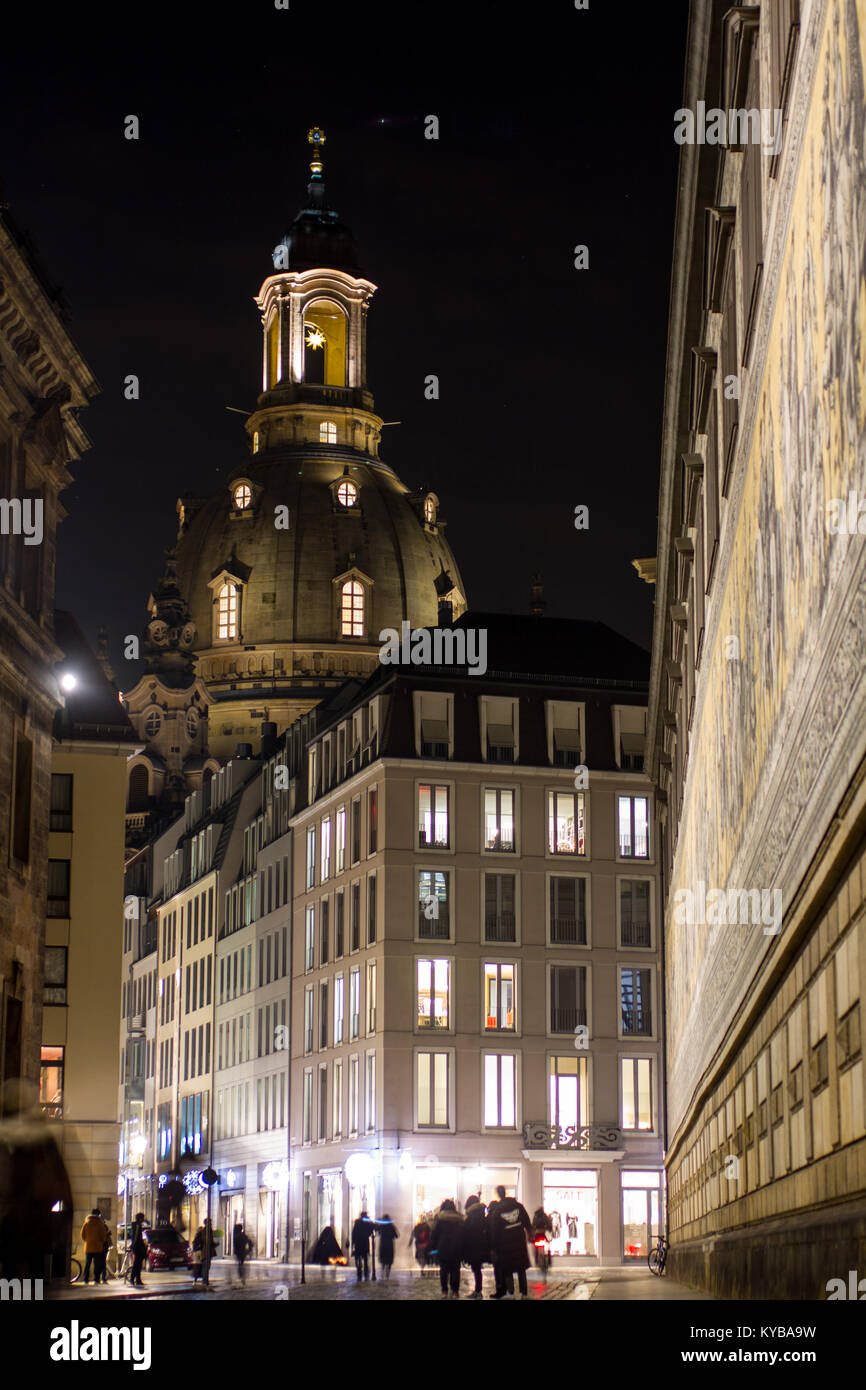 Dresden famous church of our lady Stock Photo Alamy
