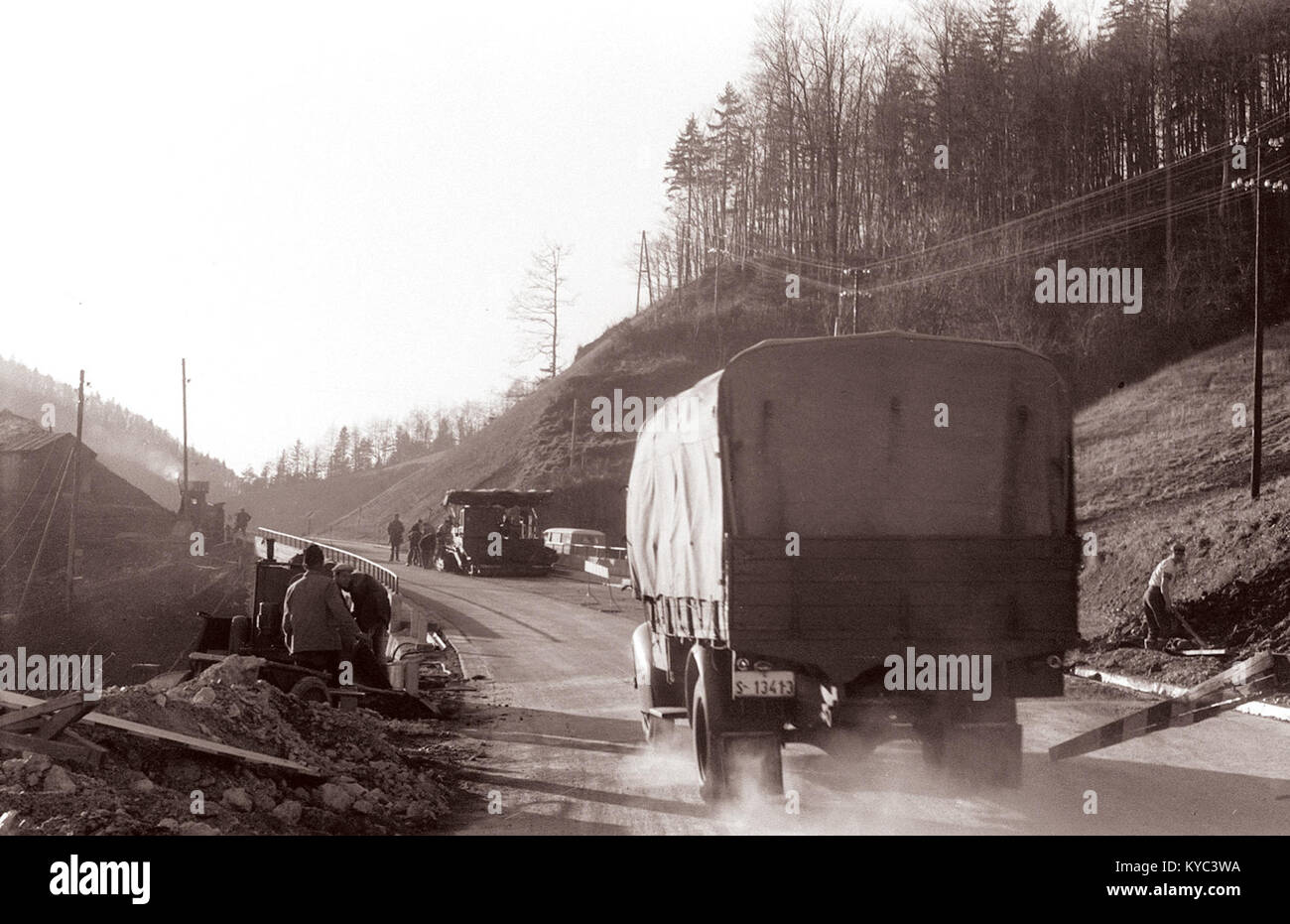 Odprtje ceste čez Trojane 1960 Stock Photo