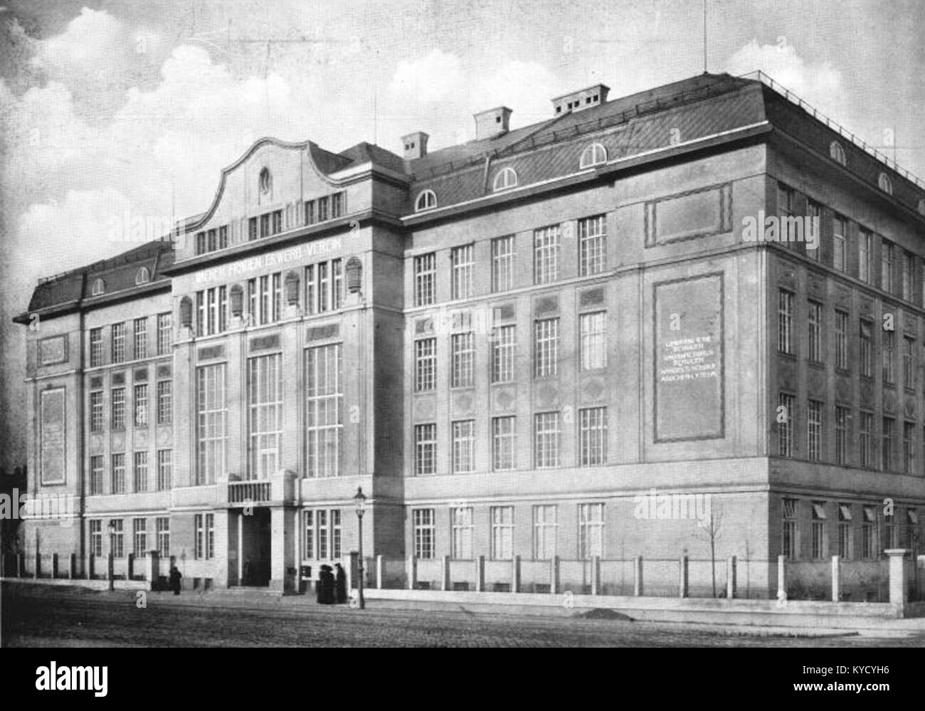 Paul Hoppe Sir-Karl-Popper-Schule (Wiener Frauen-Erwerb-Verein) um 1912 Stock Photo