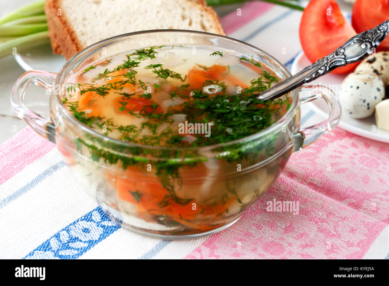 Chicken broth hires stock photography and images Alamy