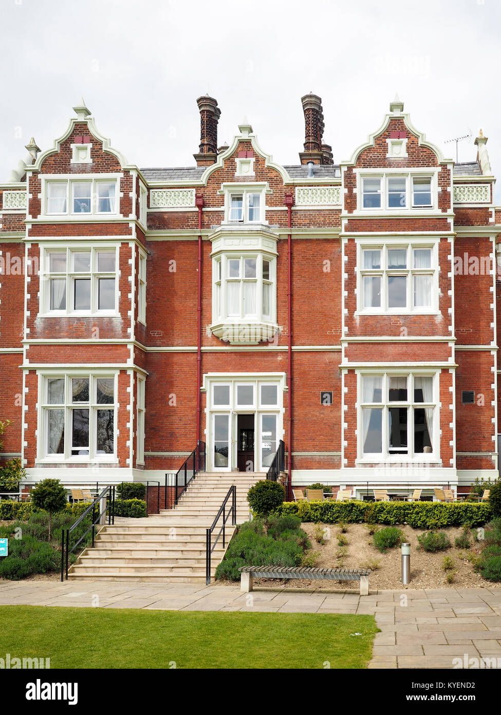 Wivenhoe House Park Rd, Colchester CO4 3SQ Essex UK Hotel Wedding
