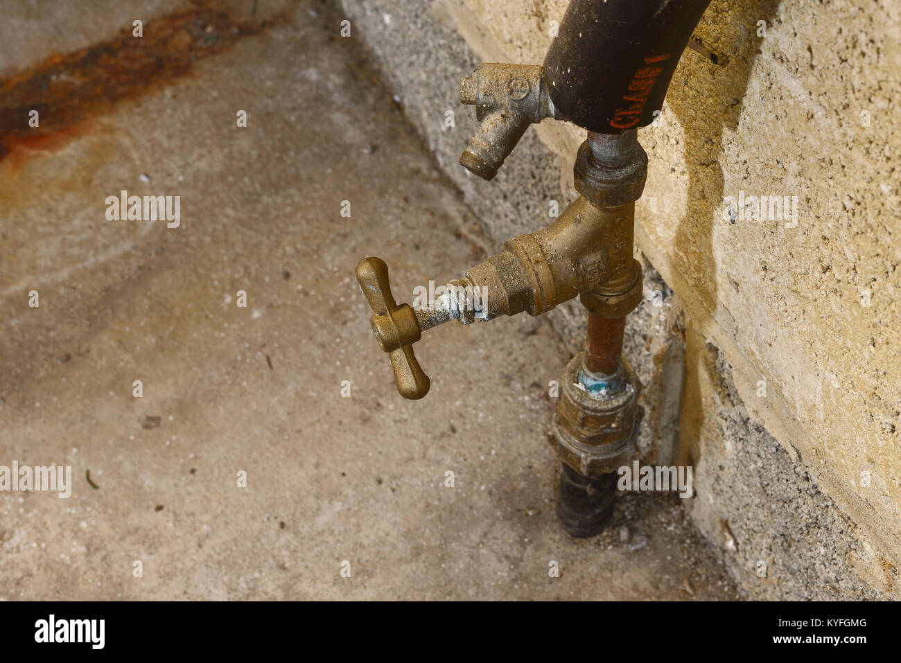 Inside a garage hires stock photography and images Alamy