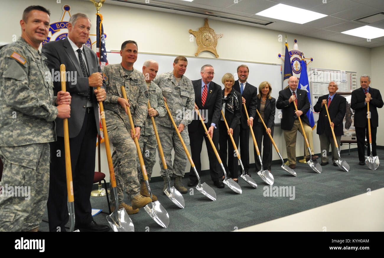 Kentucky First Lady Jane Beshear joins Adjutant General Edward W. Tonini, state and local officials for a ground breaking ceremony for a new Kentucky Army national Guard Readiness Center in city of Burlington Ky., Sept. 26. In the photo from left to right: Lt. Col. Steven King, (Ret.) Col. Mike Jones, Col. Michael Ferguson, Col. Ben Adams, Maj. Gen. Edward W. Tonini, Congressman Geoff Davis, First Lady Jane Beshear, Judge Executive Gary Moore, Ms. Pat Wise-Brown, Joe Wilkins, Bob Green and Architect Michael Jacobs. (photo by Sgt. 1st Class Michael J. Oliver, Kentucky National Guard Public Affa Stock Photo