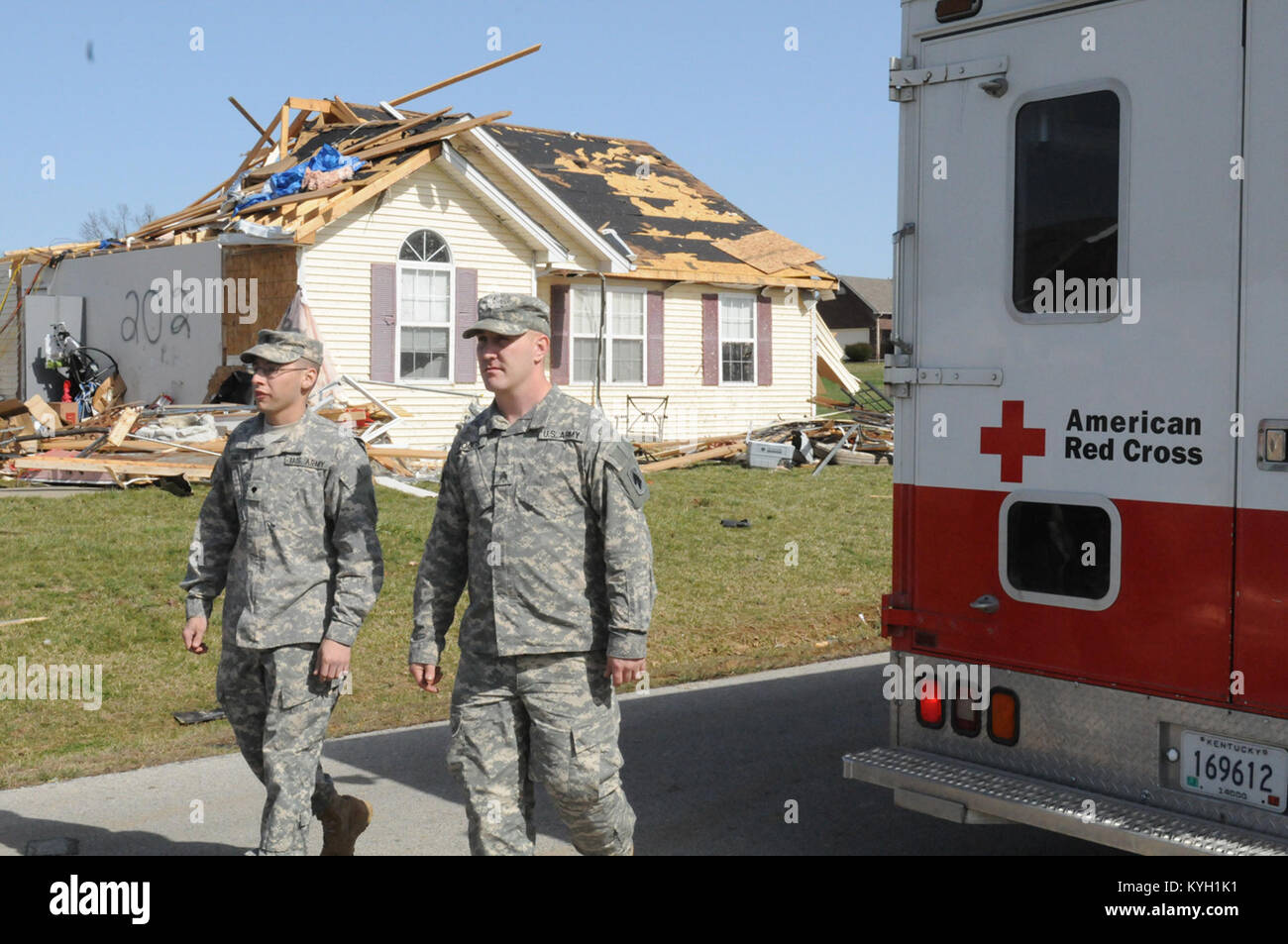 Spc. William Clark (left) and Sgt. Mark Boggs, both of Charlie Battery, 2/138th Fires Brigade