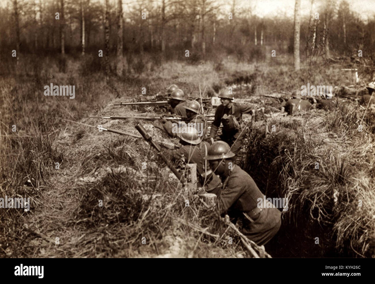 369th Regiment, 93rd Infantry Division In Trenches Near Maffrecourt In ...