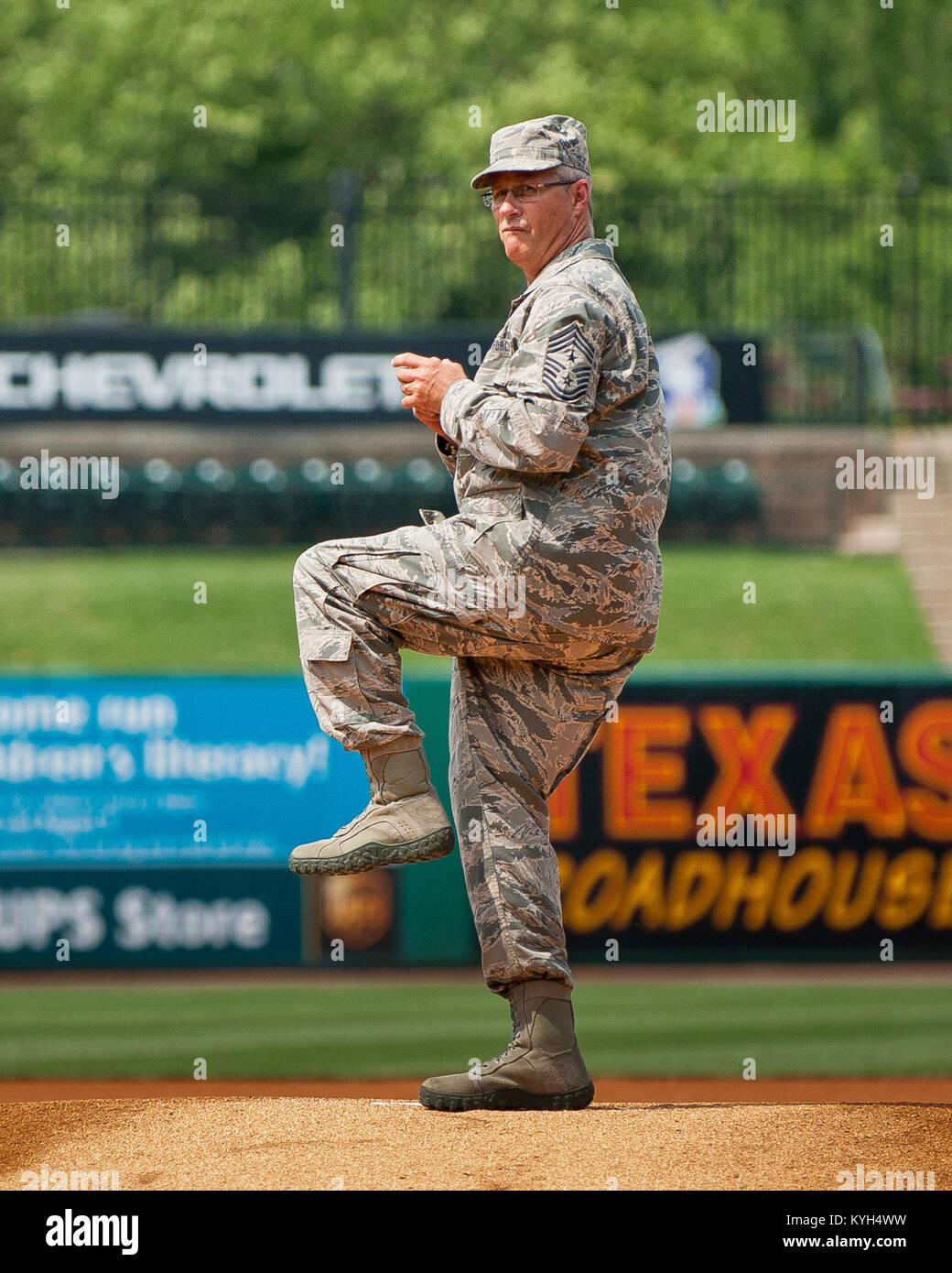 DVIDS - Images - Kentucky Air Guard participates in Louisville Bats  Military Appreciation Night [Image 4 of 4]