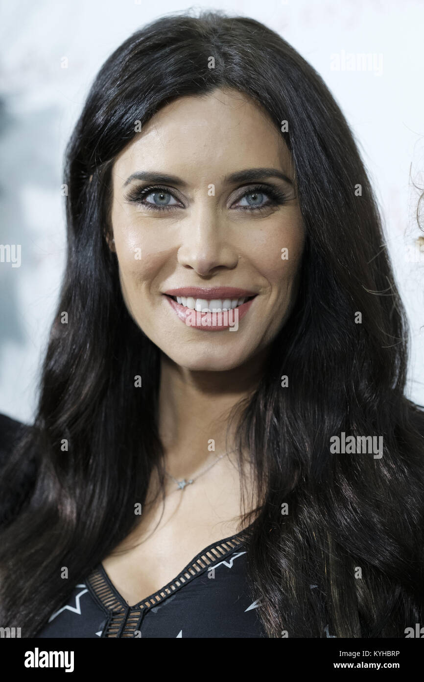 Pilar Rubio attends a photocall for the opening of clothing store Alma en  Pena Featuring: Pilar Rubio Where: Madrid, Spain When: 14 Dec 2017 Credit:  Oscar Gonzalez/WENN.com Stock Photo - Alamy