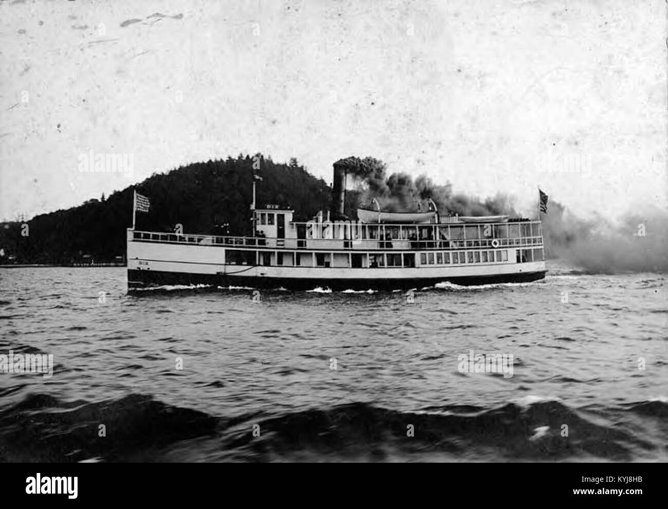 Old steamboat design hi-res stock photography and images - Alamy