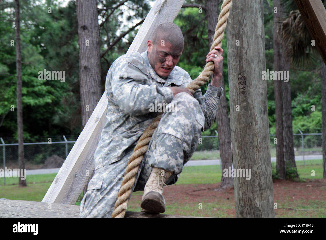 Air assault obstacle course High Resolution Stock Photography and
