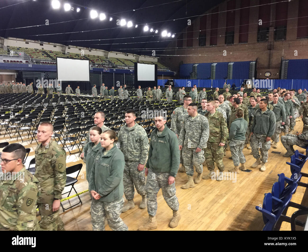 Soldiers with the 198th Military Police Battalion arrive in Washington ...