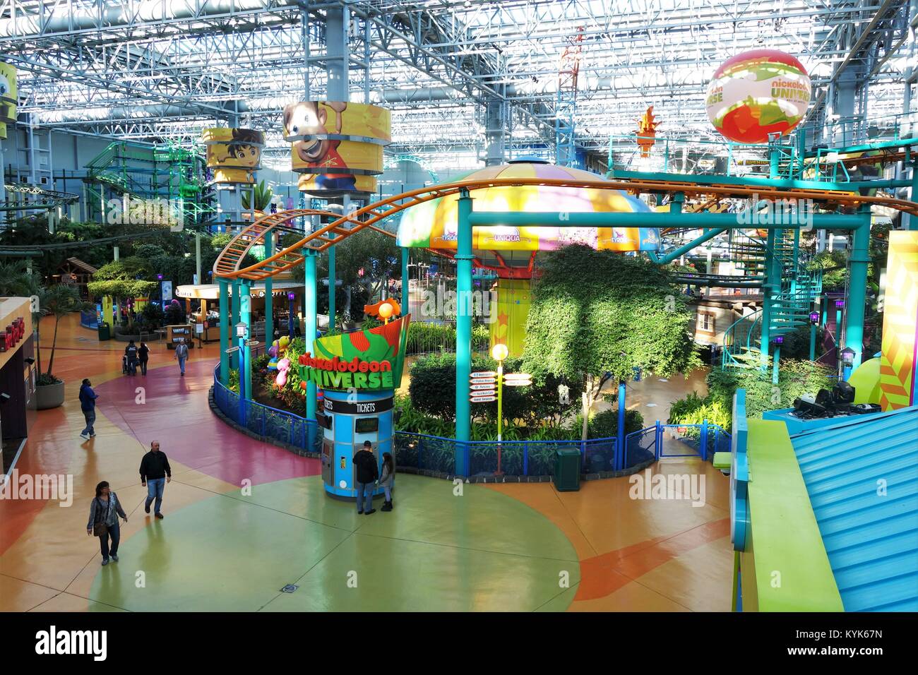 Interior view of Mall of America, the largest shopping mall in United  States. Bloomington.Minnesota.USA Stock Photo - Alamy