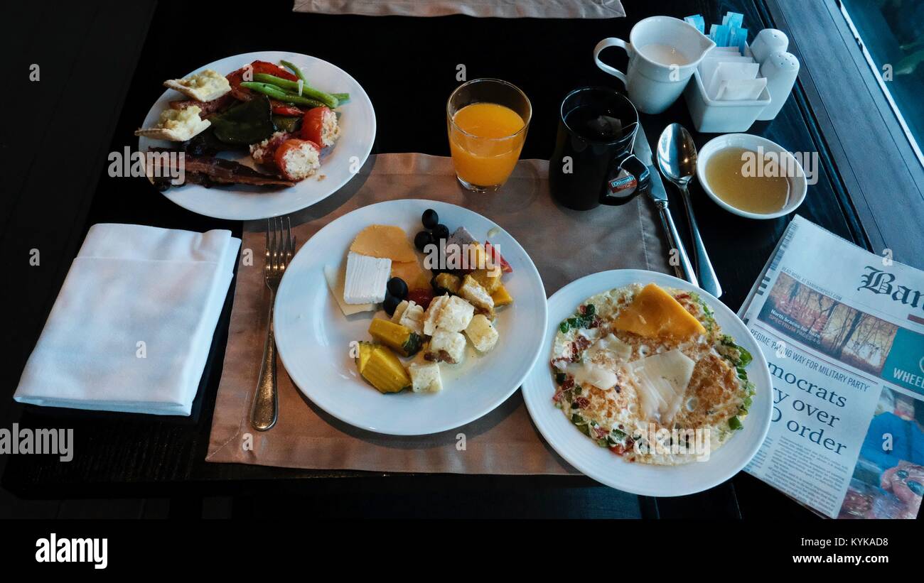 Hilton Hotel Edge Restaurant Sumptuousness Lavish Epicure Gourmet