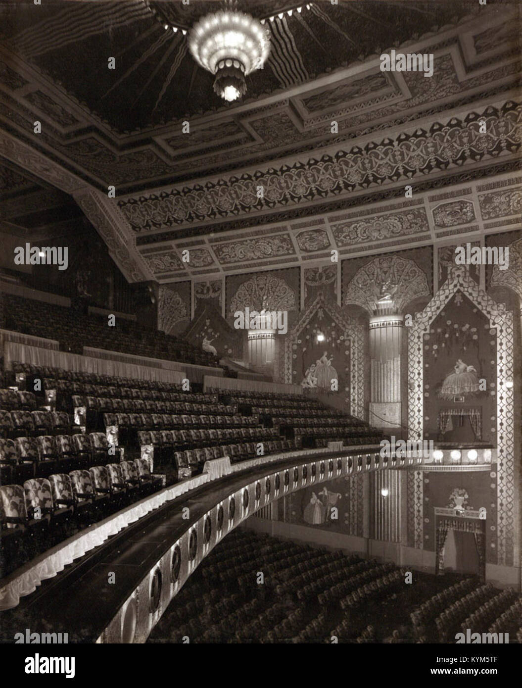 1930s cinema auditorium hi-res stock photography and images - Alamy