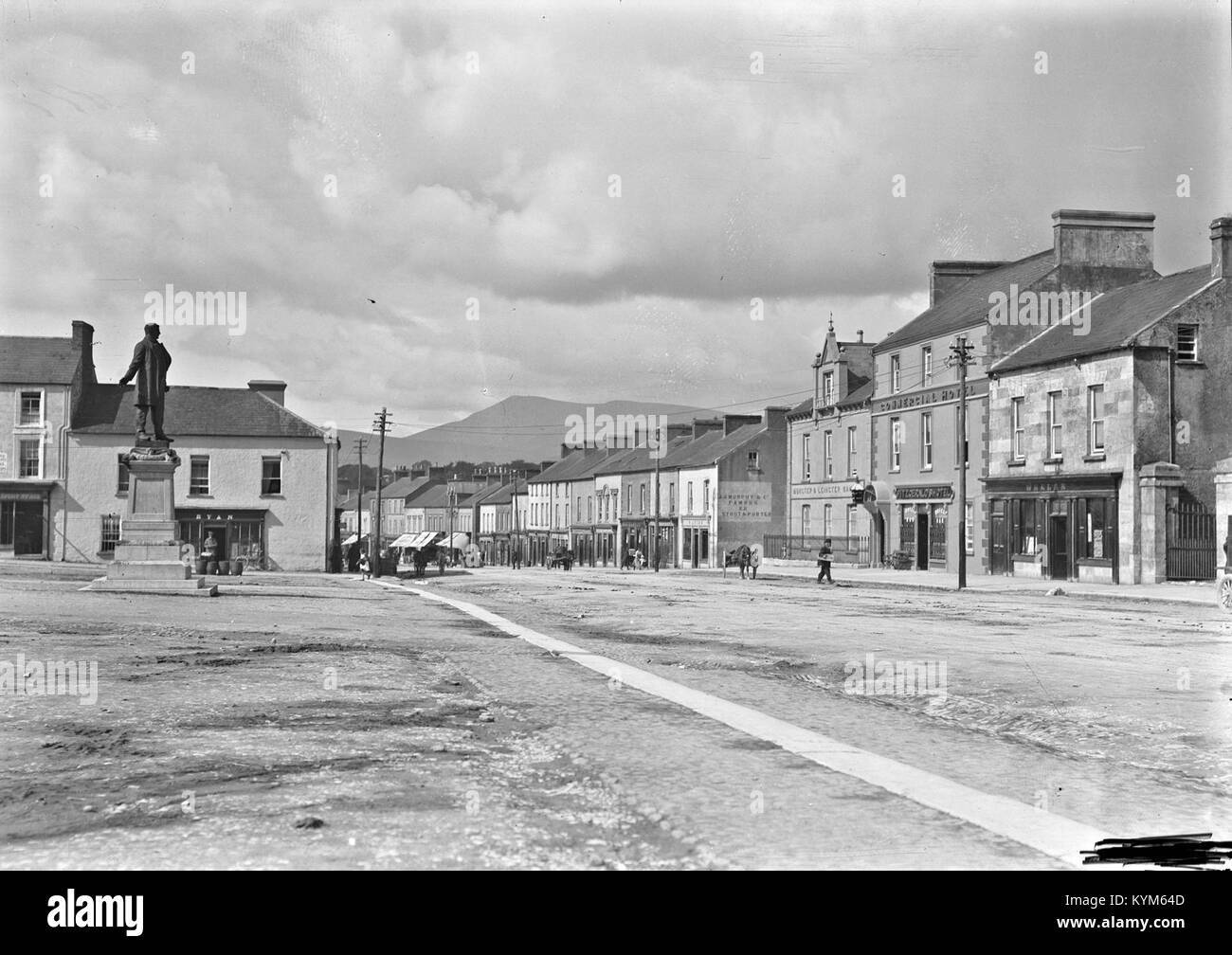 Square & Main street, Mitchelstown, Co Cork 26143527179 o Stock Photo