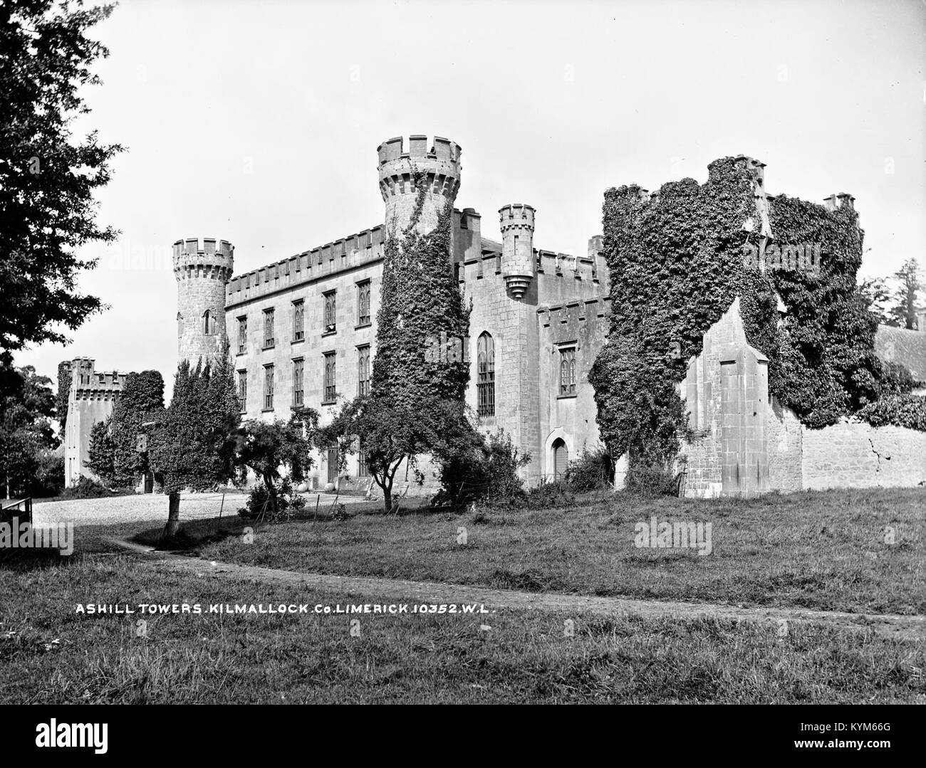 Ashill Tower, Kilmallock, Co Limerick 27814123669 o Stock Photo