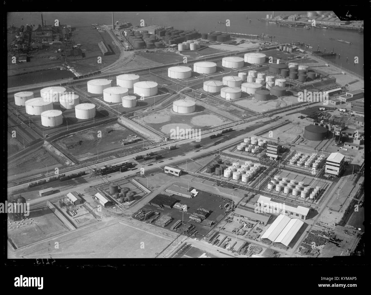 Rotterdam architecture Black and White Stock Photos & Images - Alamy