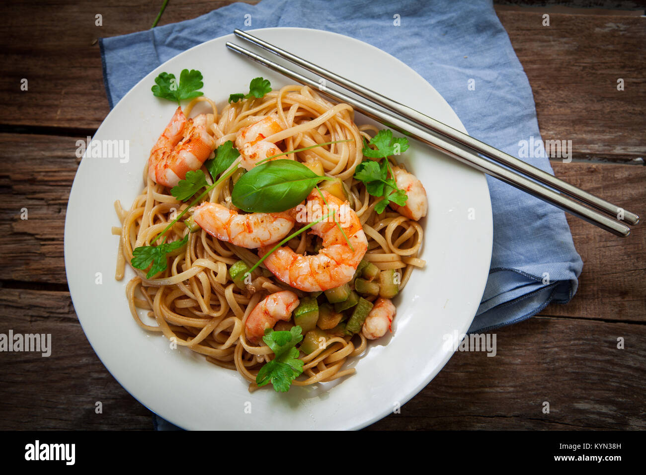 thai chicken noodles Stock Photo Alamy
