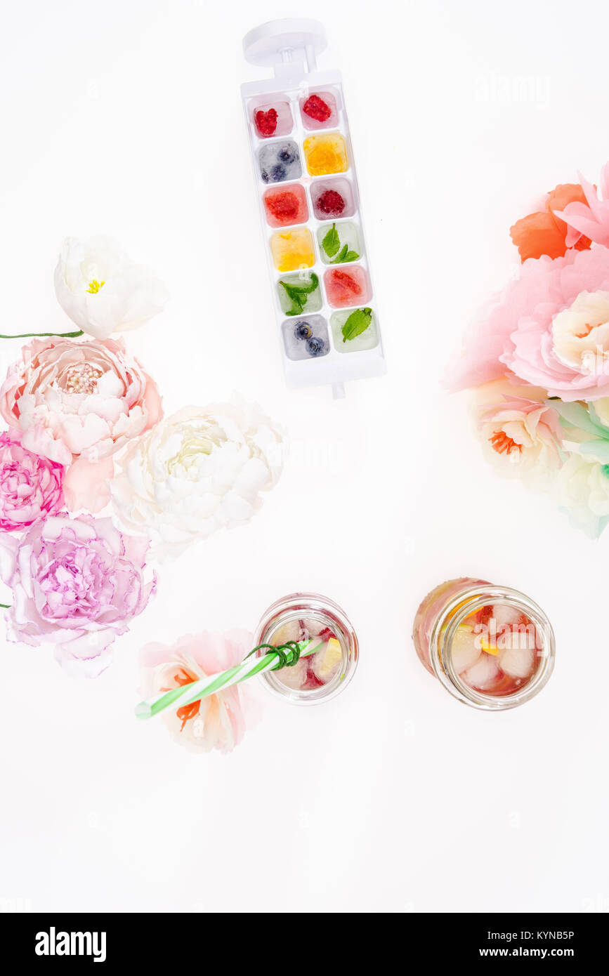 Ice On Flowers High Resolution Stock Photography And Images Alamy