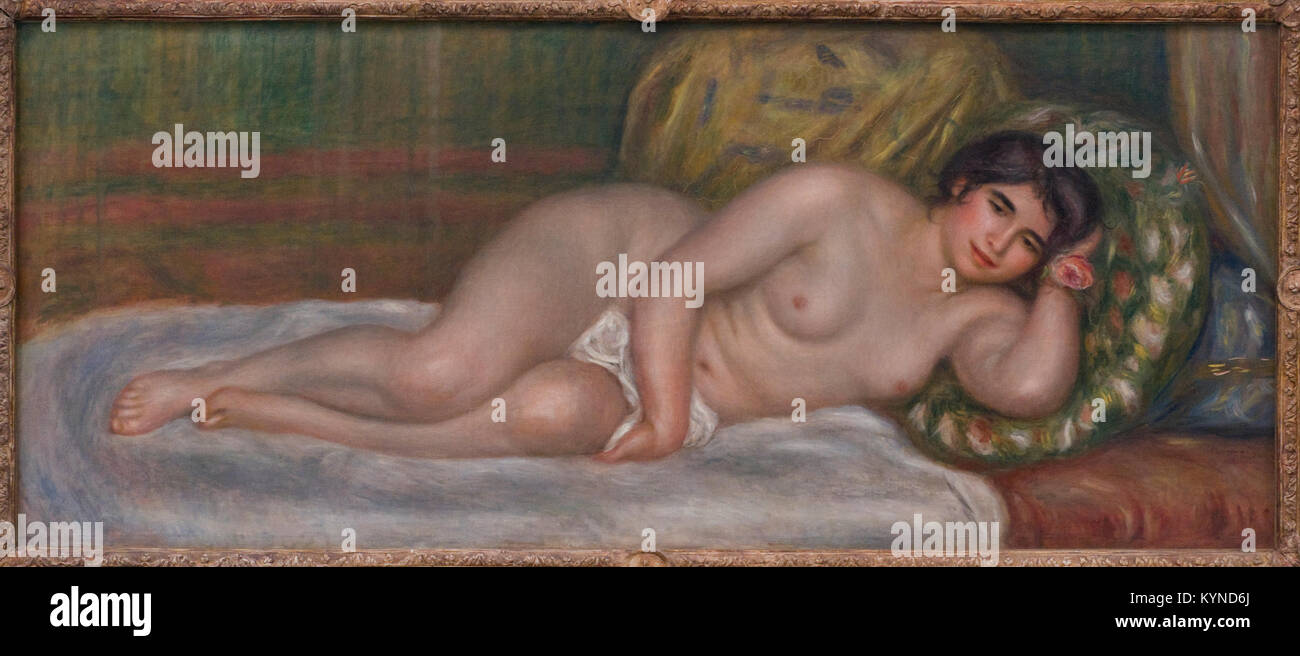 RENOIR Pierre-Auguste - Femme nue couchée (Gabrielle) - Nude woman lying  1892 Orangerie Museum - Paris Stock Photo - Alamy