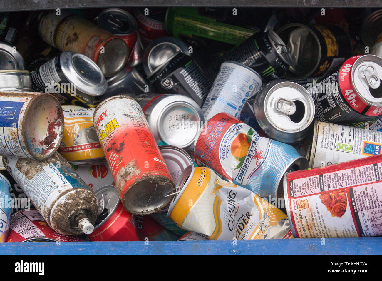 Aluminum cans and collect hires stock photography and images Alamy