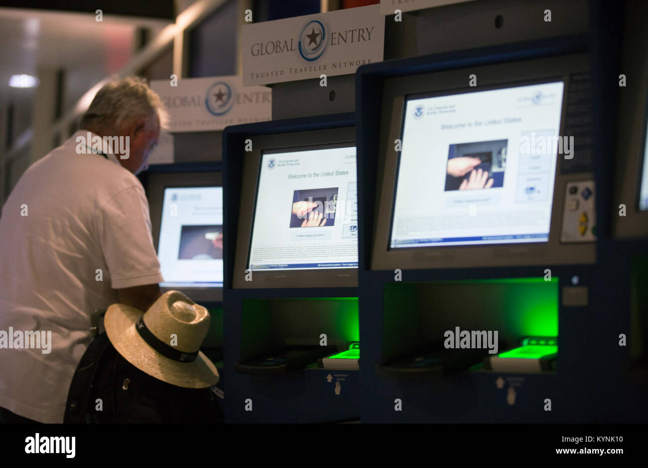 U.S. Customs and Border Protection officers process international ...