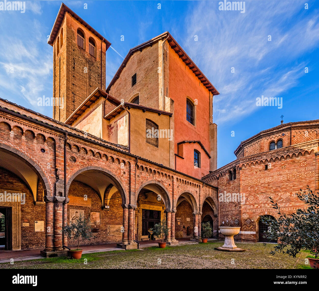 Italy Emilia Romagna Bologna Piazza Santo Stefano Complex Of Santo Stock Photo Alamy