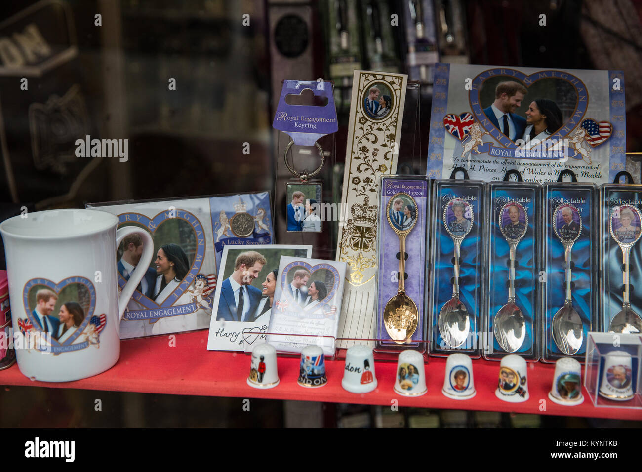 Windsor, UK. 15th Jan, 2018. Mugs, spoons and other mementos featuring images of Prince Harry and Meghan Markle have begun to appear in souvenir and gift shops around Windsor ahead of the royal wedding at St George's Chapel, Windsor Castle, in May. Credit: Mark Kerrison/Alamy Live News Stock Photo
