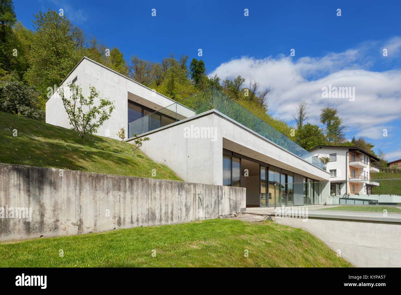 Exterior modern architecture, concrete house with green lawn Stock ...