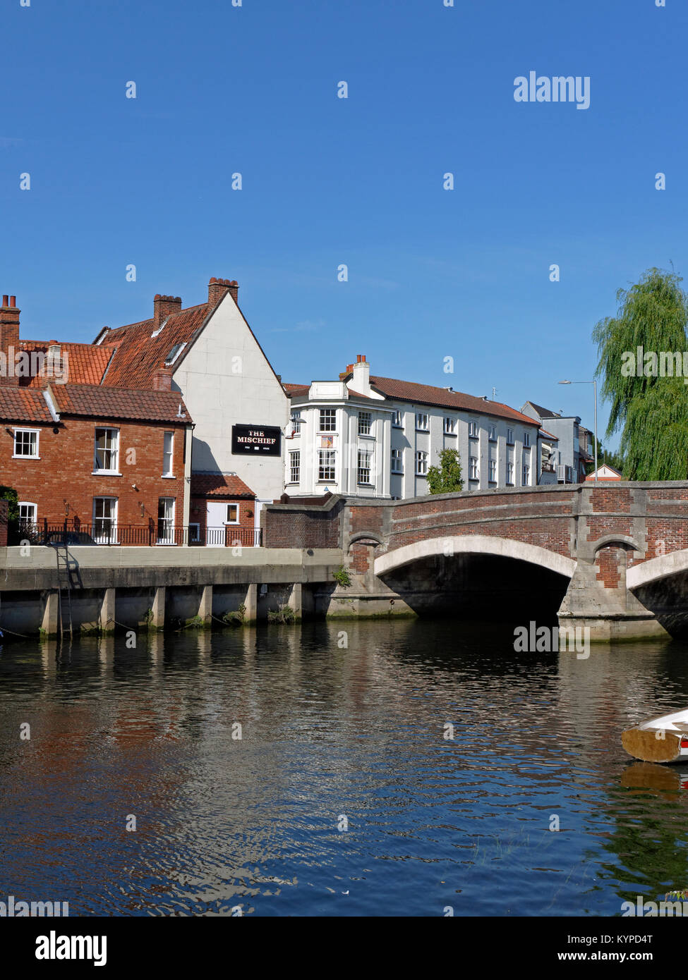 The River Wensum, at Fye Bridge in the Center of The Historic City of Norwich, Norfolk, England, UK Stock Photo
