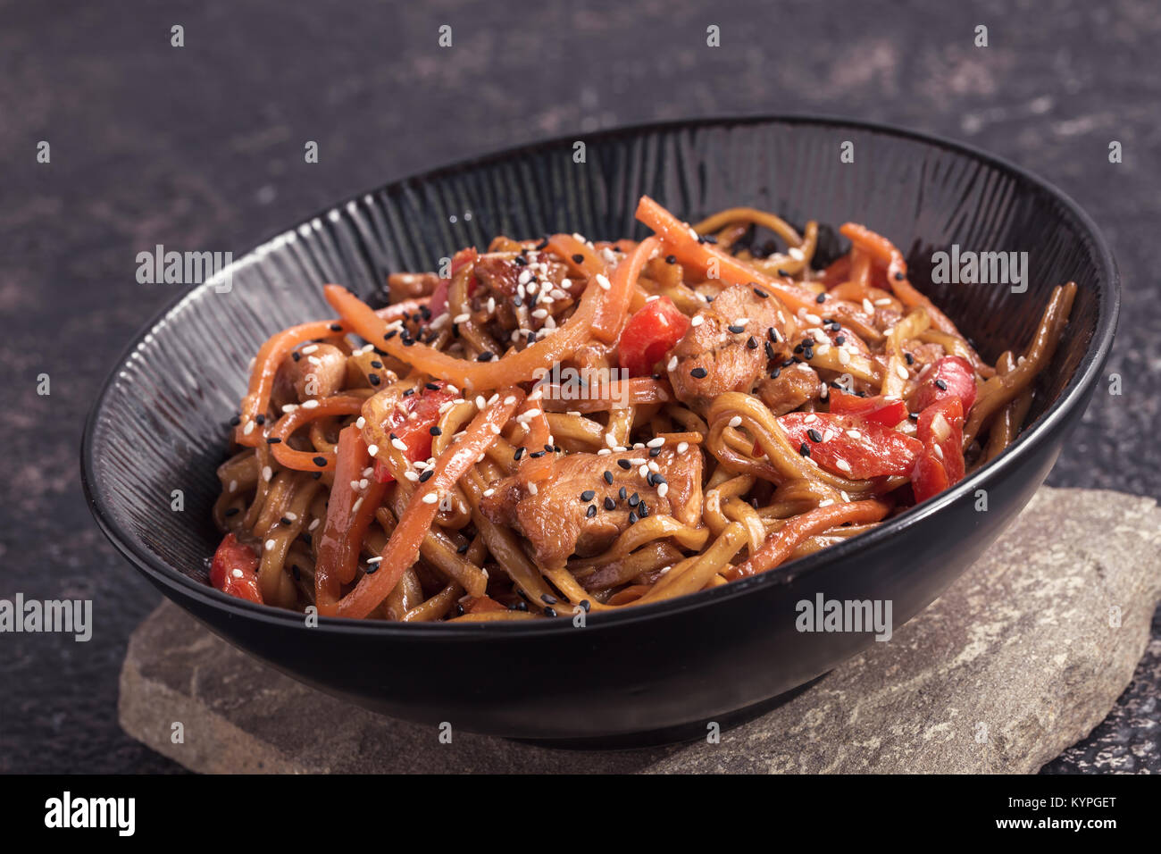 Udon with chicken Stock Photo Alamy