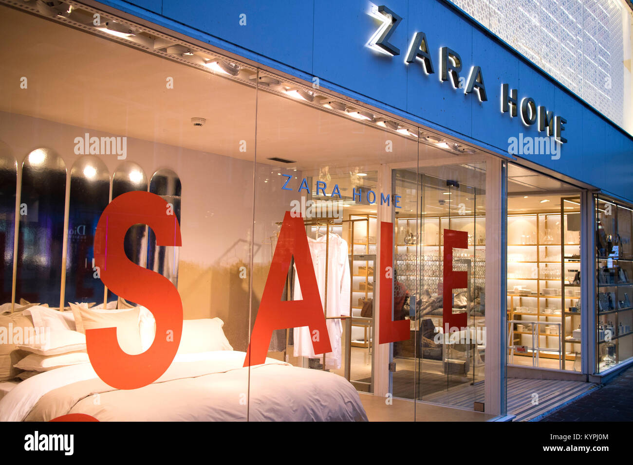 Zara Home sale on Briggate, Leeds city centre Stock Photo - Alamy