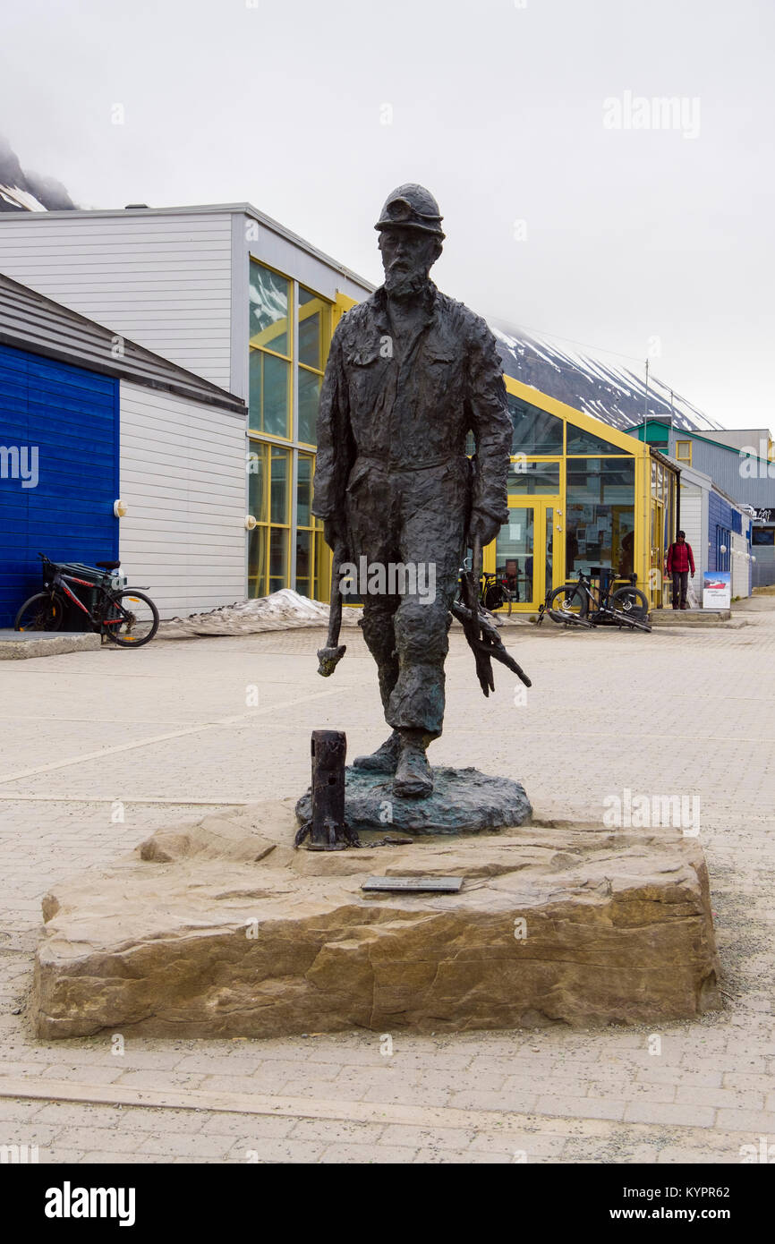 Miner's statue in old coal mining town of Longyearbyen, Spitsbergen Island, Svalbard, Norway, Scandinavia Stock Photo