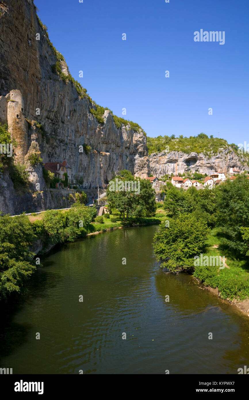 The picturesque Cele Valley at Cabrerets in The Lot, France, Europe