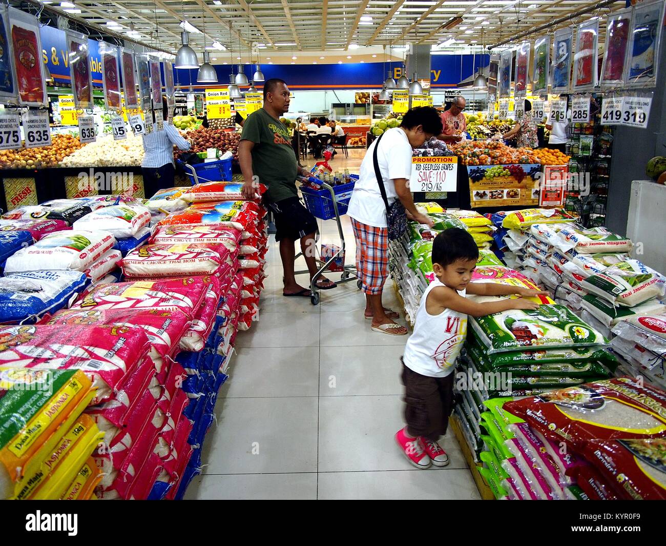 Rice Grocery Store High Resolution Stock Photography and Images Alamy