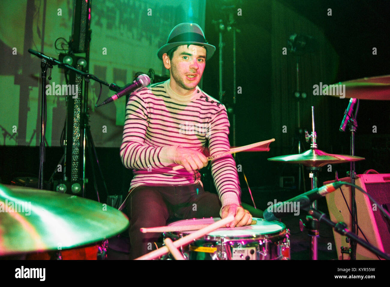 Paul Thomson from Franz Ferdinand performing at the Philipshalle