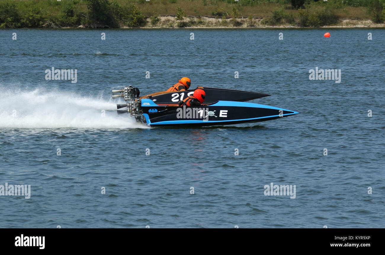 Boats 1E and 21S. Outboard Hydroplane boat races. Dayton Record Runs