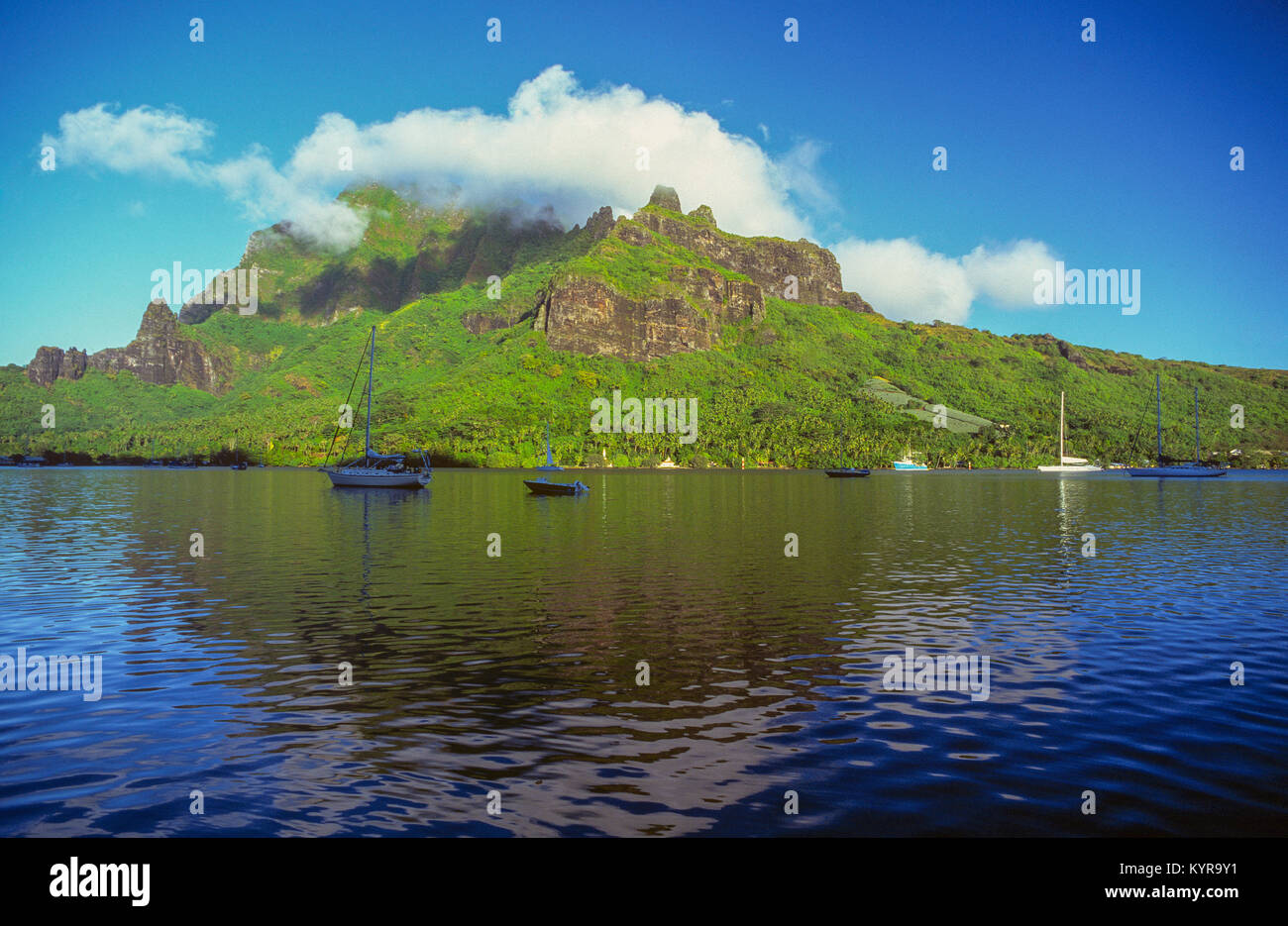 Moorea is one of the Windward Islands, part of the Society Islands of French Polynesia. It is 17km (11 miles) northwest of Tahiti Island. Stock Photo