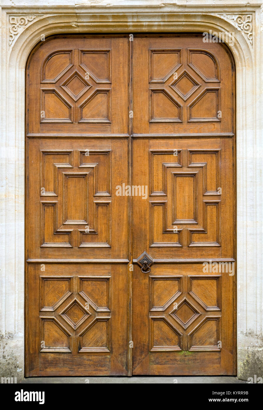 Old double door hi-res stock photography and images - Alamy