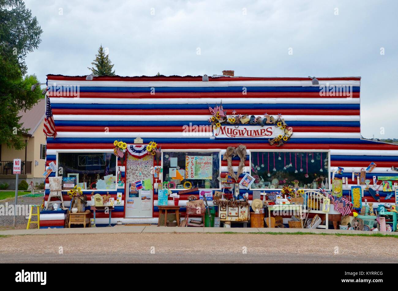 the colourful and eccentric mugwumps antique store hatch utah USA Stock