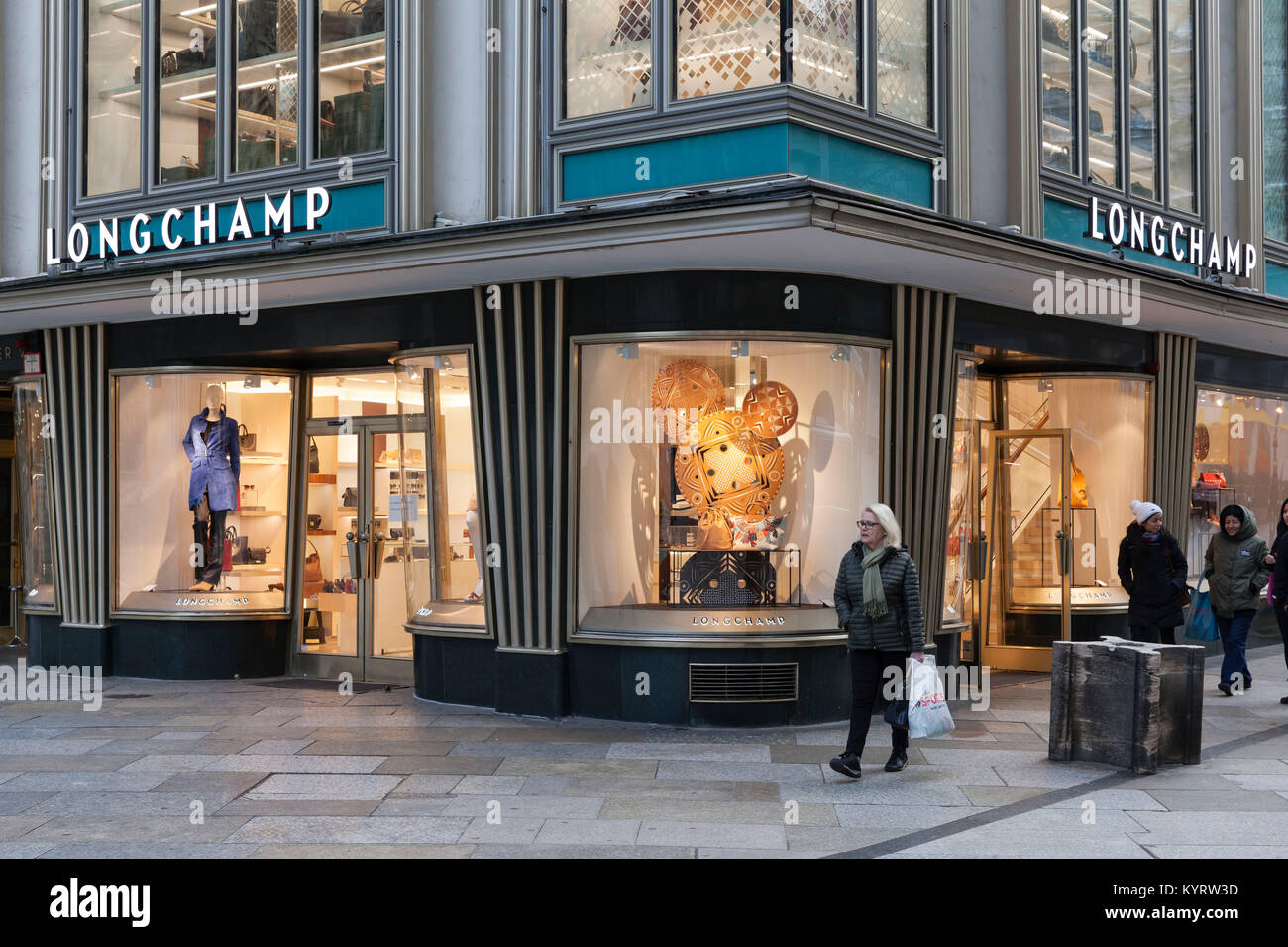 Europe, Germany, North Rhine-Westphalia, Cologne, the Longchamp Store at the Blau-Gold-House near the cathedral.  Europa, Deutschland, Nordrhein-Westf Stock Photo