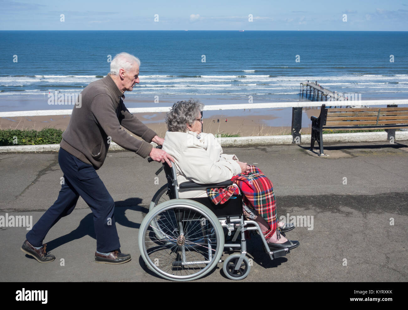 Woman in wheelchair hi-res stock photography and images - Alamy