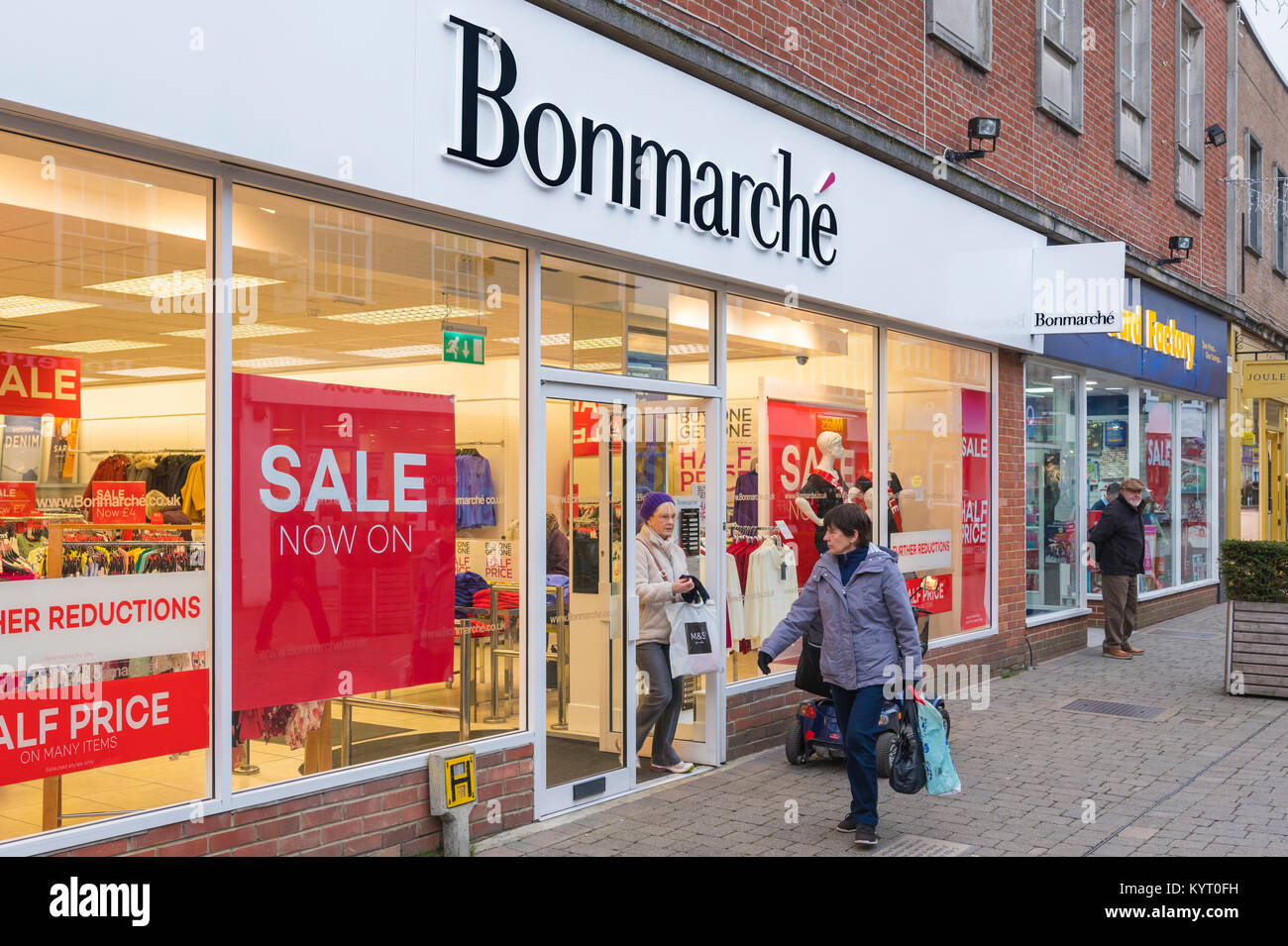 Bonmarche retail store in Horsham, West Sussex, England, UK. Bonmarche shop front. Stock Photo