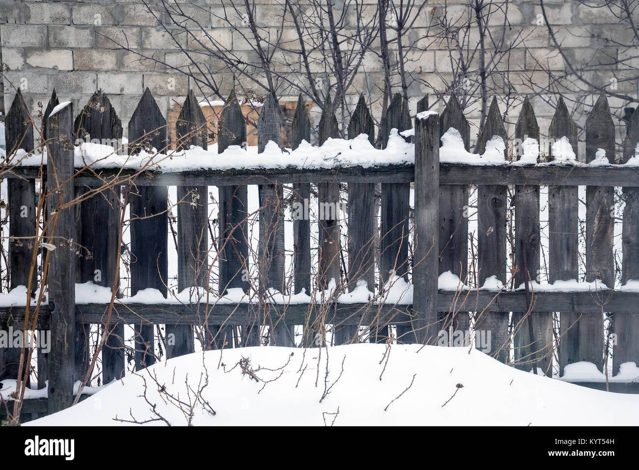 Old wooden fence of gray colour Stock Photo - Alamy